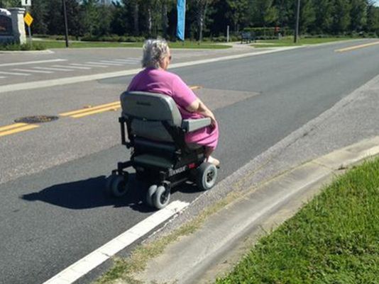 Road safety_sidewalk